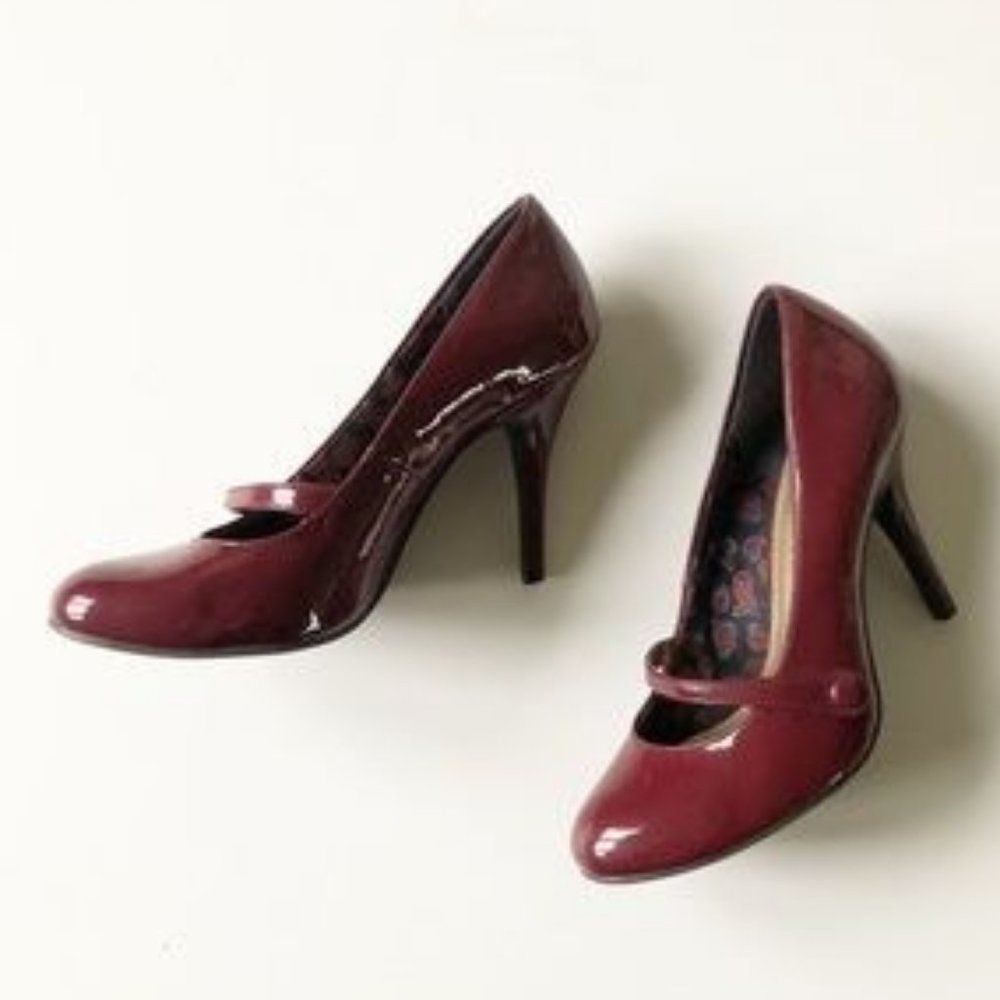 DONATING 6.21.24 - American Eagle 6 Maroon pumps w strap - Picture 5 of 16